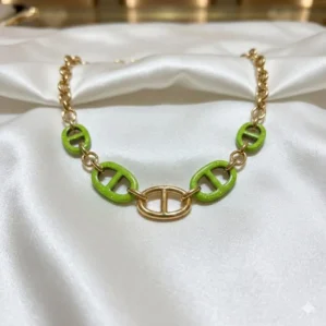 Collier Vert – Maillons Grain de Café Résine Pailletée