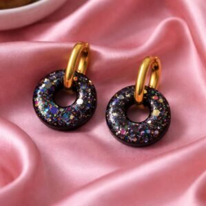 Boucles d&rsquo;oreilles rondes noires paillettes holographiques